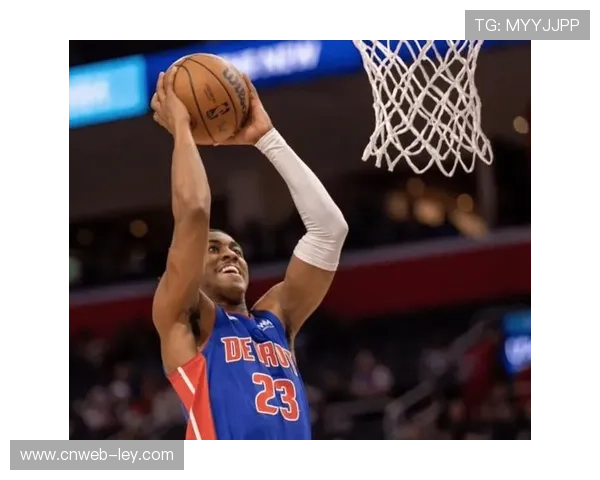 杰登·艾维膝伤缺阵,活塞替补席挺身而出 杰登·艾维膝伤缺阵,活塞替补席挺身而出